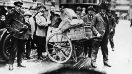 Central Bank Hyperinflation in Weimar Germany